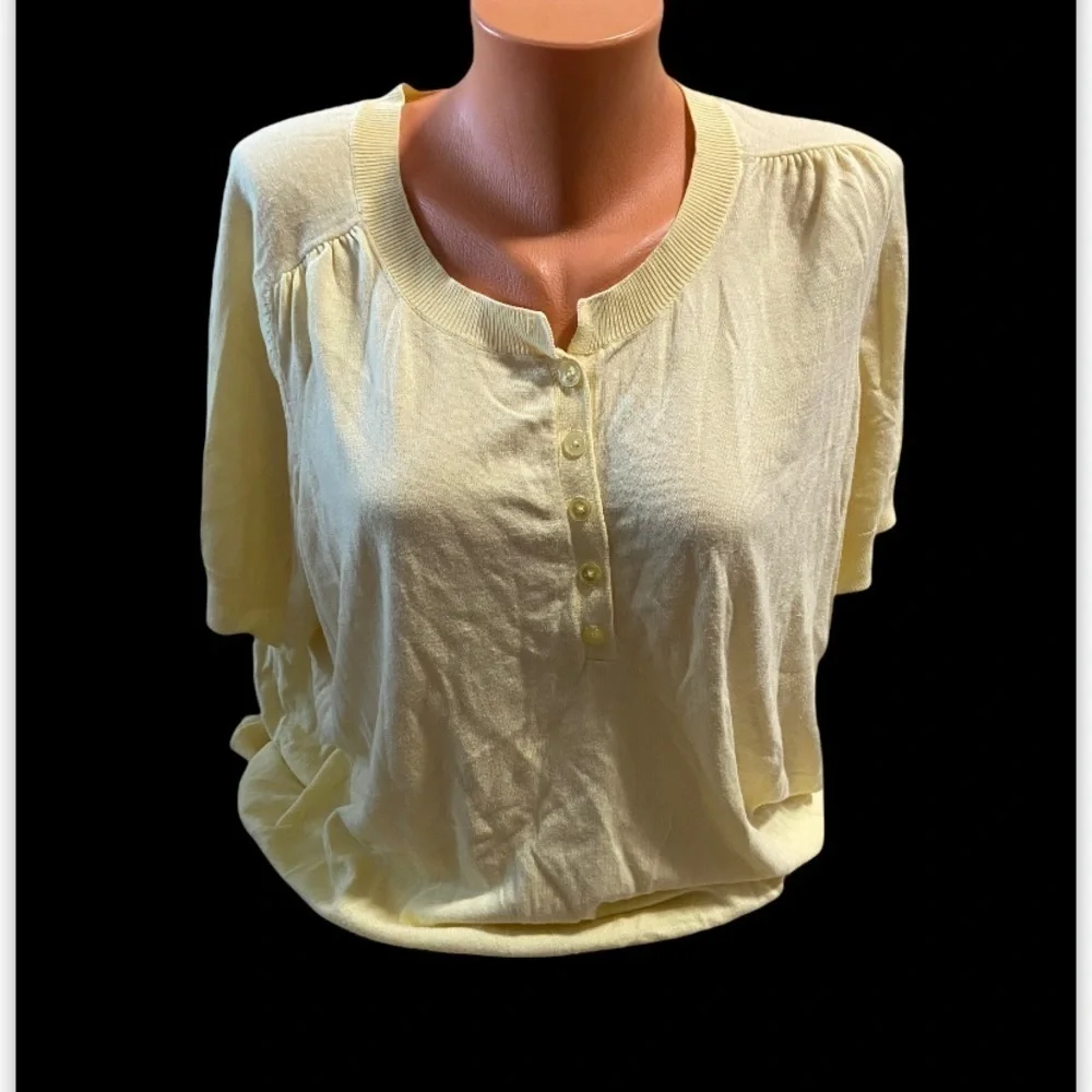 Talbots Plus Size 2X Yellow Short Sleeve Summer Sweater Button Accents